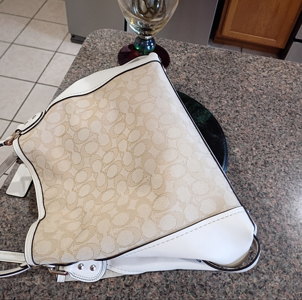 Coach Edie 31 Shoulder Bag Light Knaki Jaquard  And Chalk Leather - Picture 15 of 17